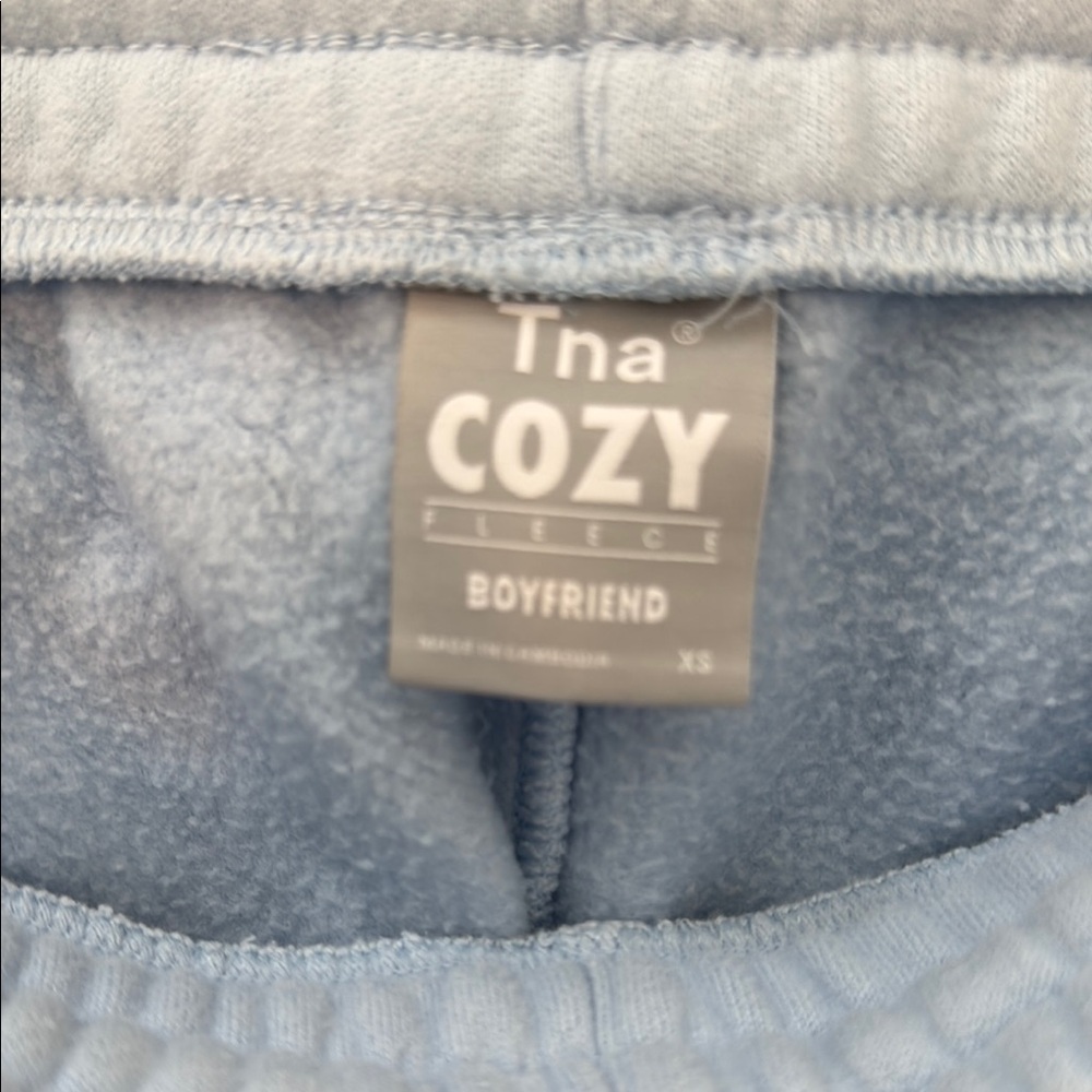 TNA Cozy boyfriend Blue sweatshorts Comfortable